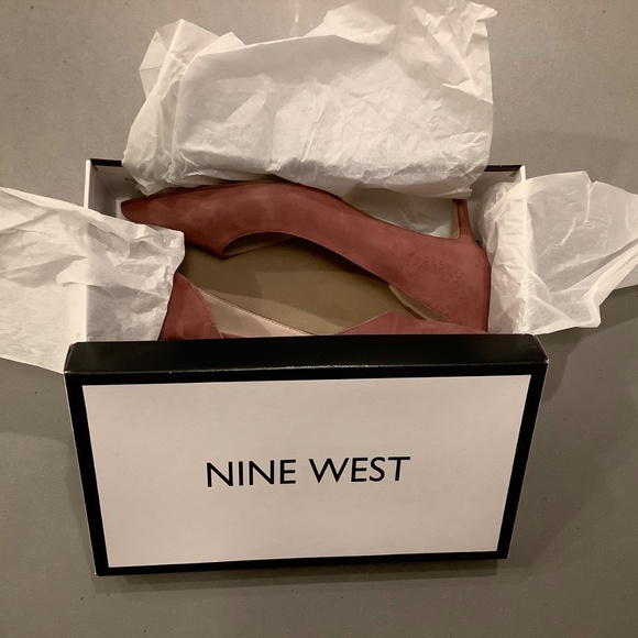Nine West “Fiacre” Medium Pink Suede Pointy Toe Low Heel Pump Size 9M - Picture 10 of 10